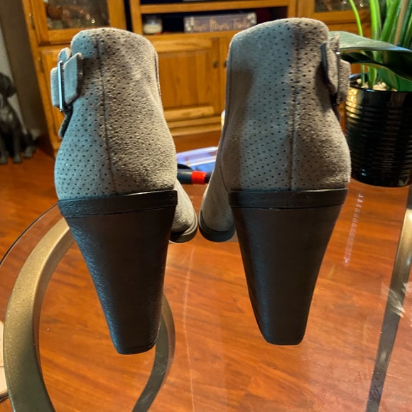 vince camuto booties - Picture 3 of 5